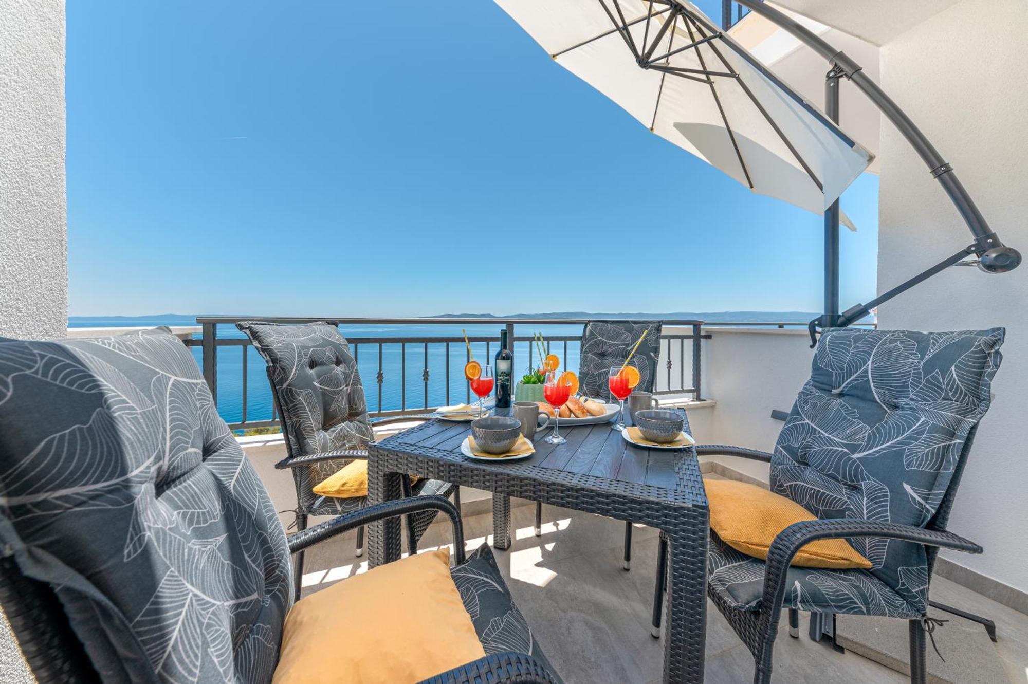 Seaview Apartments Nives Brela Buitenkant foto
