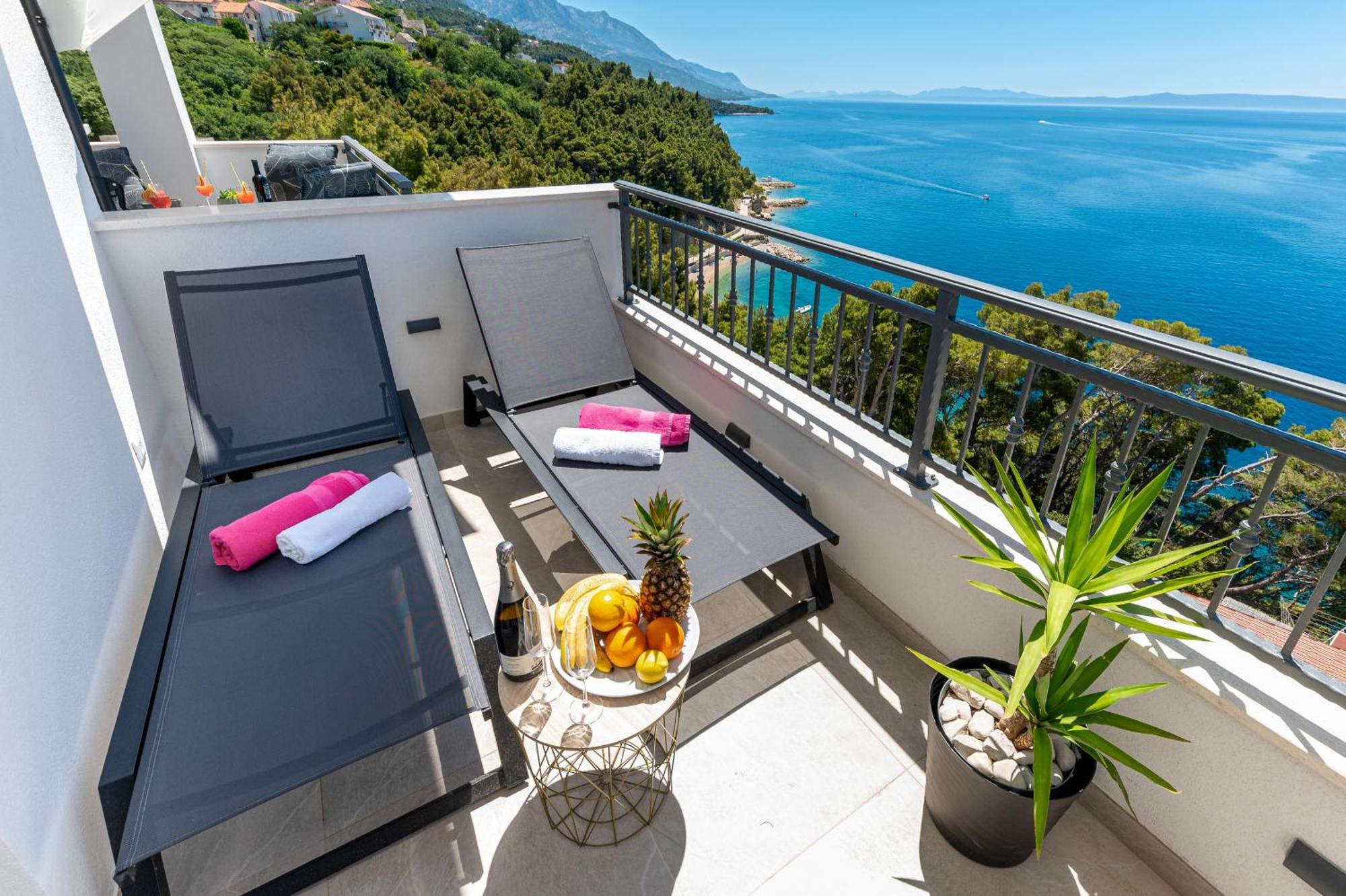 Seaview Apartments Nives Brela Buitenkant foto